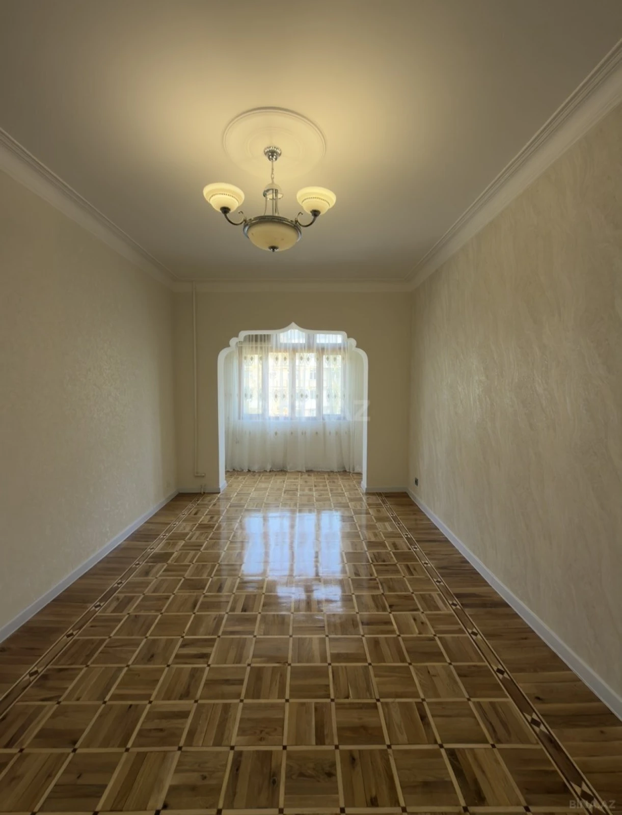 Satılır 4 otaqlı mənzil 108 m²
