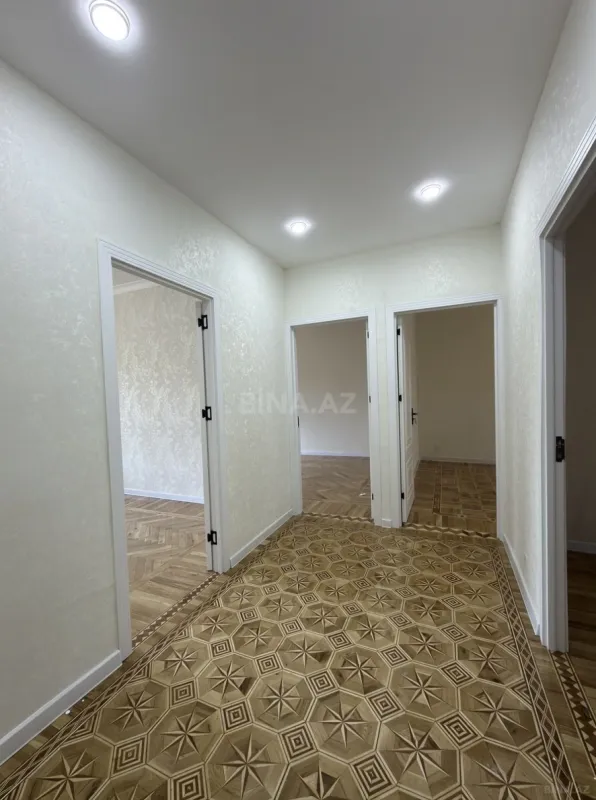 Satılır 4 otaqlı mənzil 108 m²