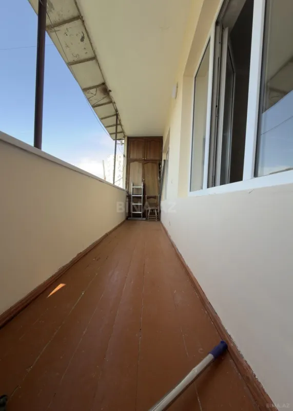 Satılır 4 otaqlı mənzil 108 m²