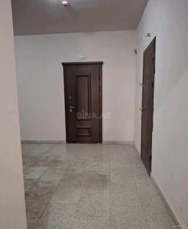 Satılır 4 otaqlı mənzil 237.6 m²