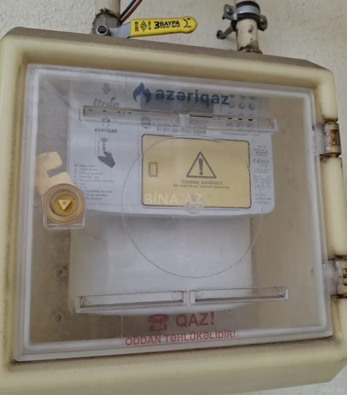 Satılır 4 otaqlı mənzil 237.6 m²