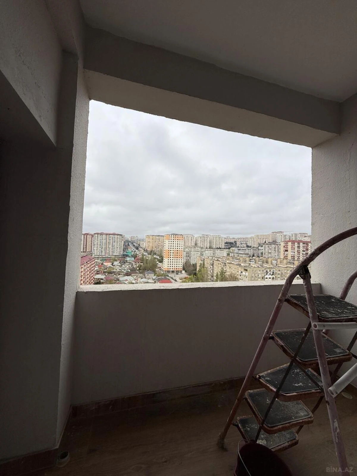 Satılır 2 otaqlı mənzil 65 m²