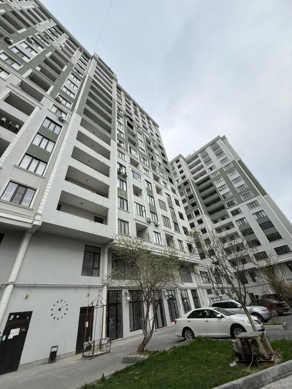 Satılır 2 otaqlı mənzil 65 m²