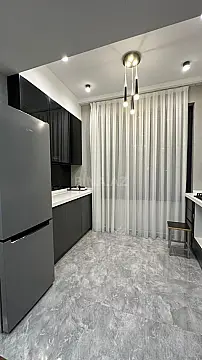 Kirayə verilir 2 otaqlı mənzil 75 m²