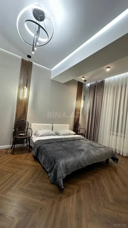 Kirayə verilir 2 otaqlı mənzil 75 m²