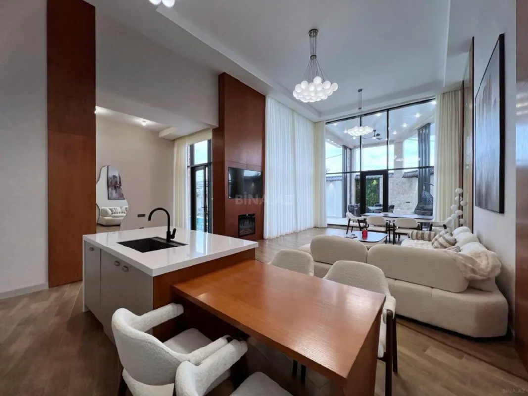 Satılır 4 otaqlı həyət evi 220 m²