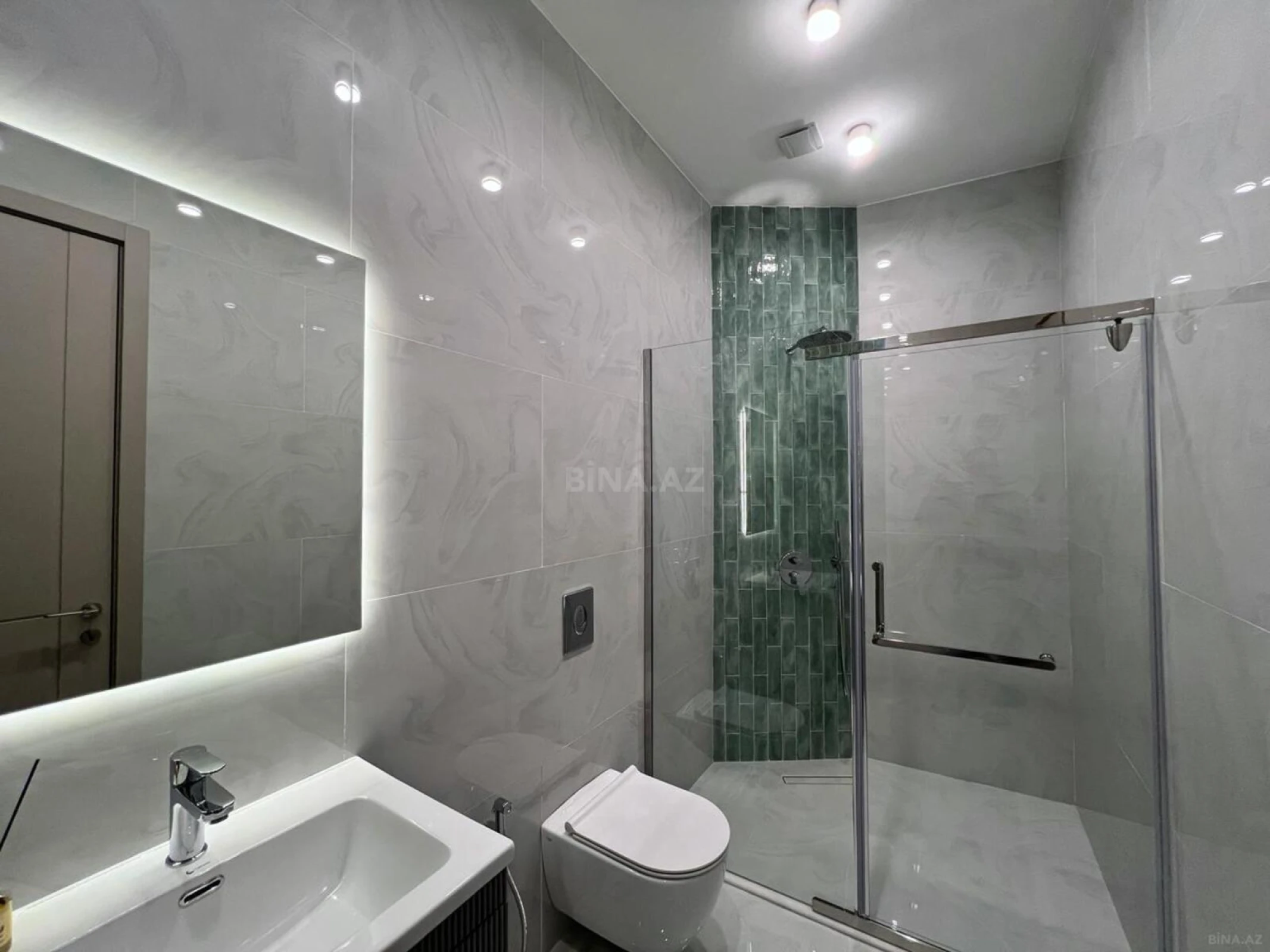 Satılır 4 otaqlı həyət evi 220 m²