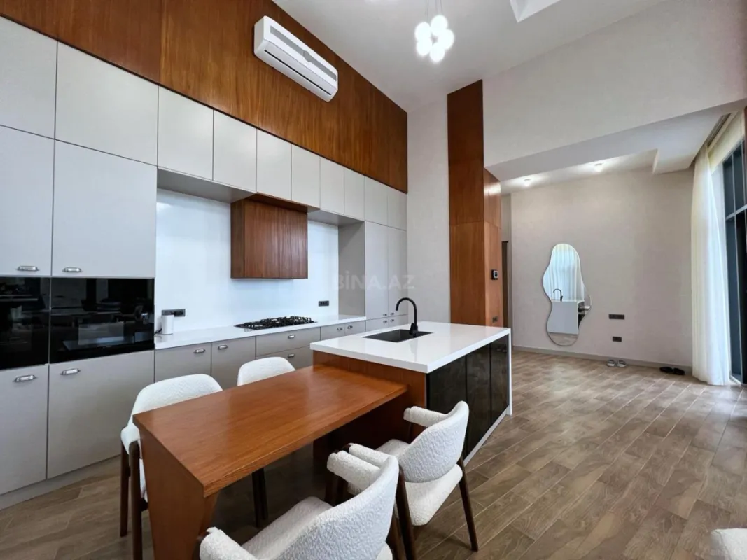 Satılır 4 otaqlı həyət evi 220 m²
