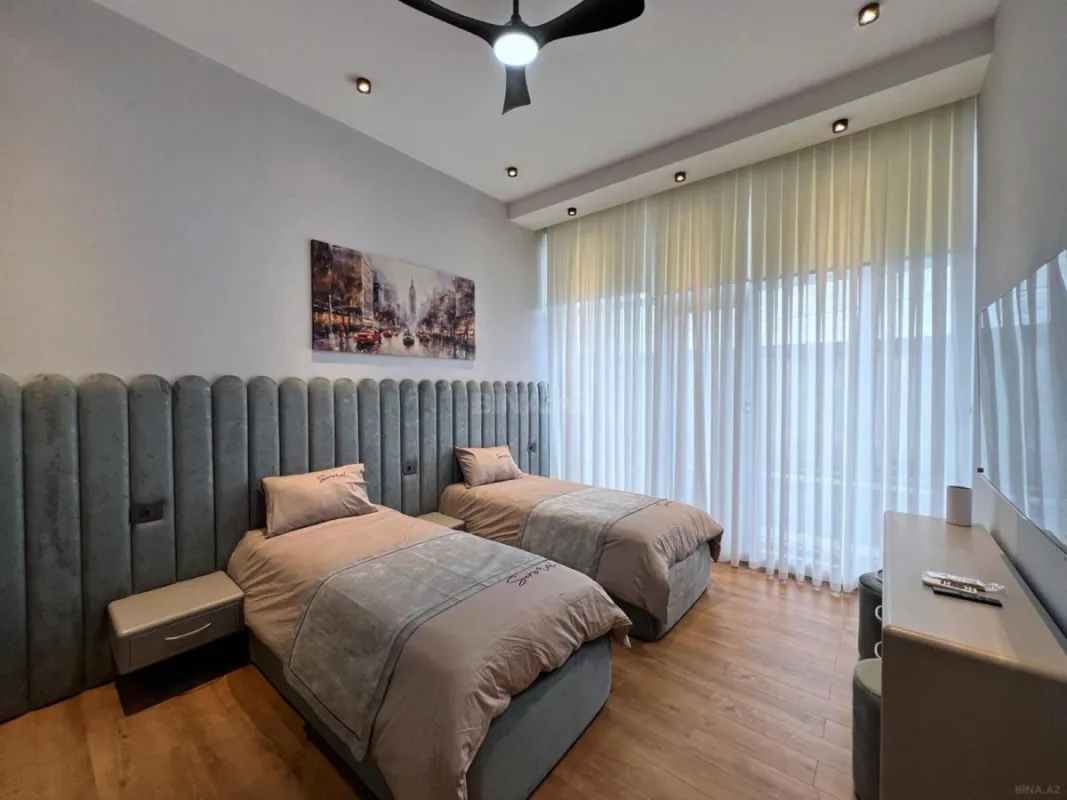 Satılır 4 otaqlı həyət evi 220 m²