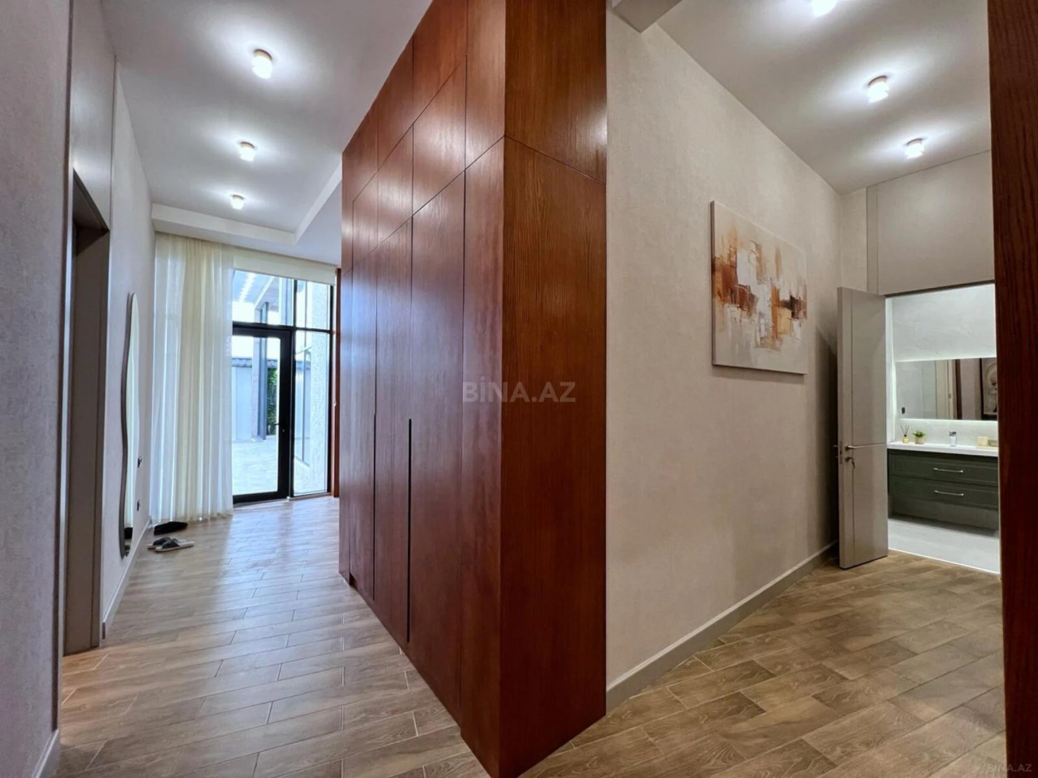 Satılır 4 otaqlı həyət evi 220 m²