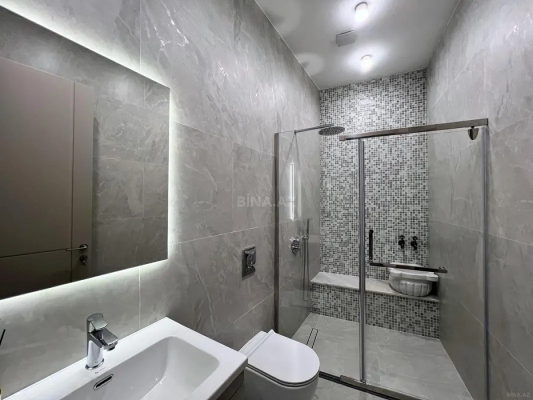 Satılır 4 otaqlı həyət evi 220 m²