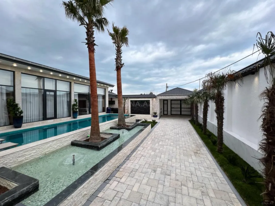 Satılır 4 otaqlı həyət evi 220 m²