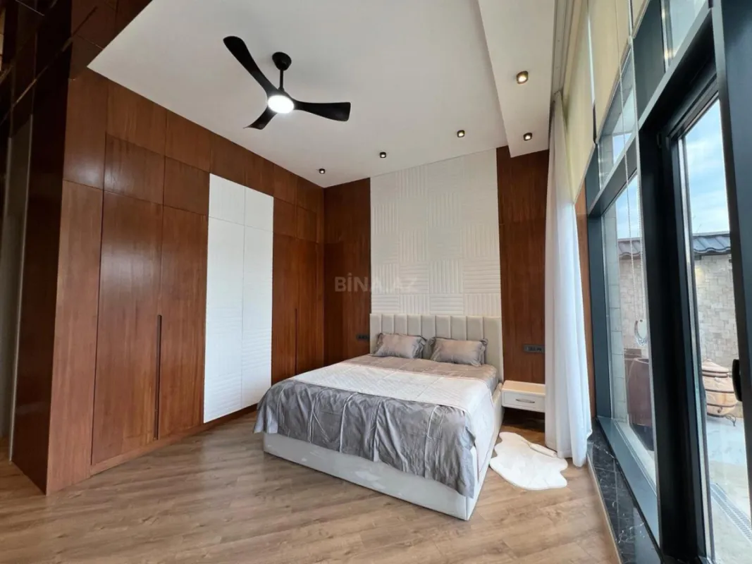 Satılır 4 otaqlı həyət evi 220 m²
