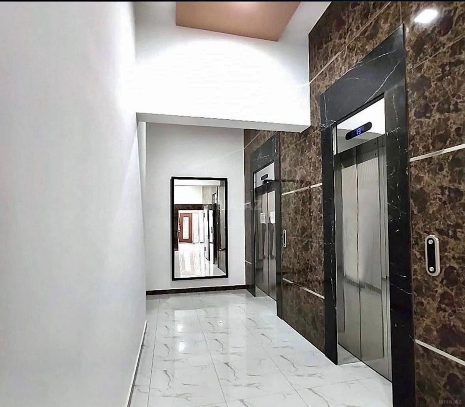 Satılır 3 otaqlı mənzil 126 m²