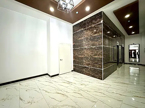 Satılır 3 otaqlı mənzil 126 m²