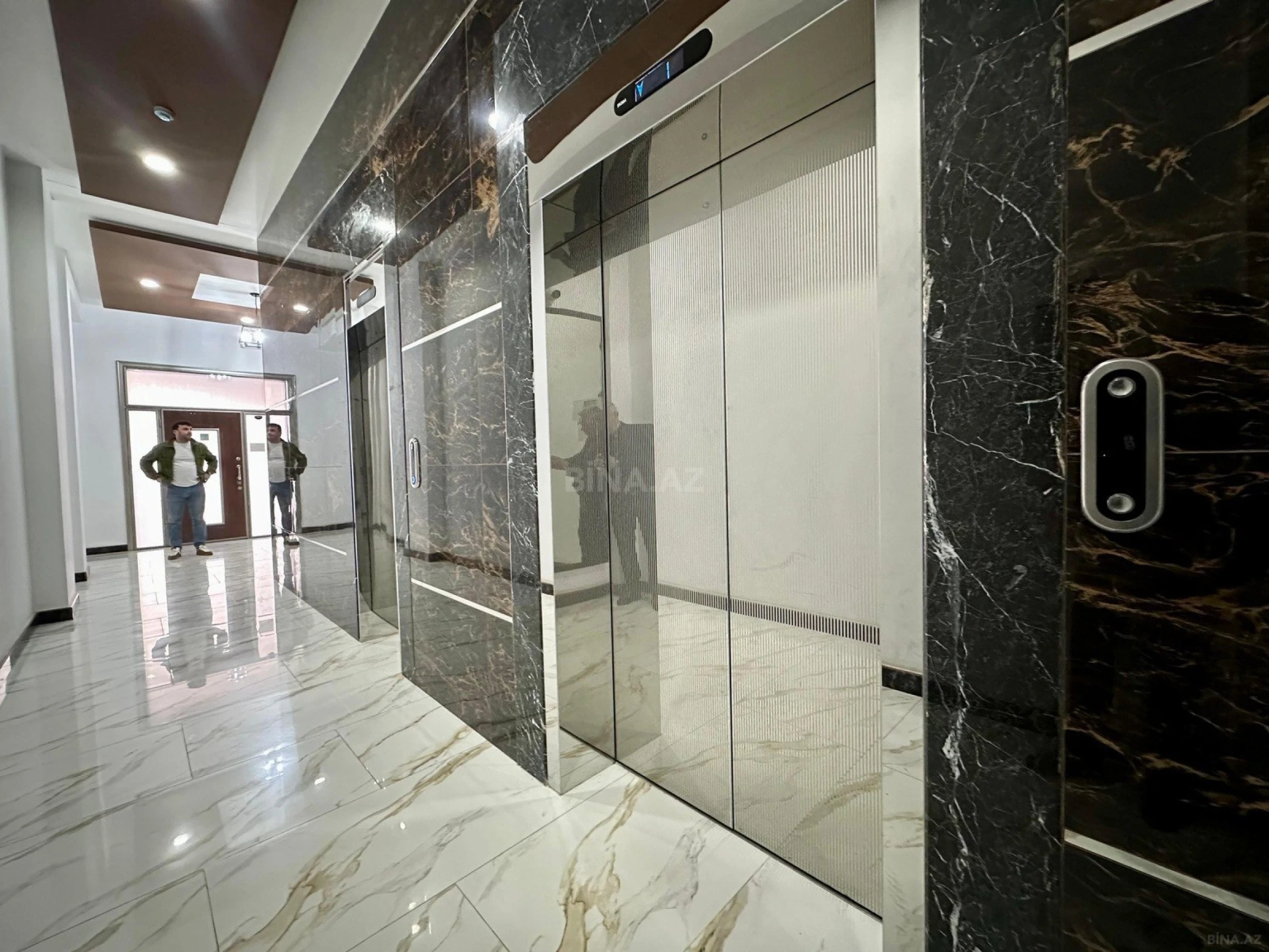 Satılır 3 otaqlı mənzil 126 m²
