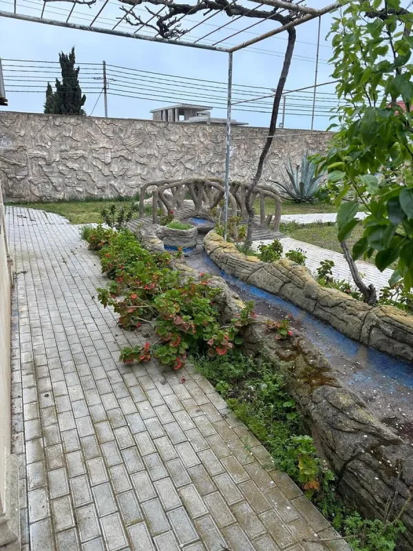 Satılır 2 otaqlı həyət evi 60 m²