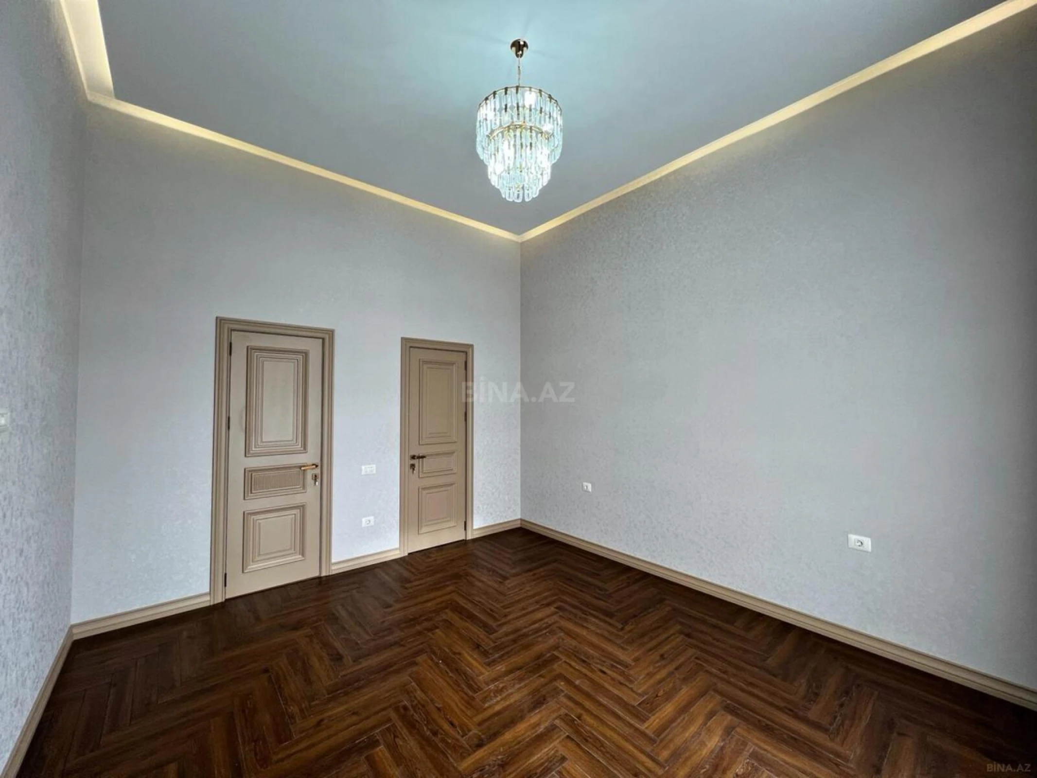 Satılır 4 otaqlı həyət evi 200 m²