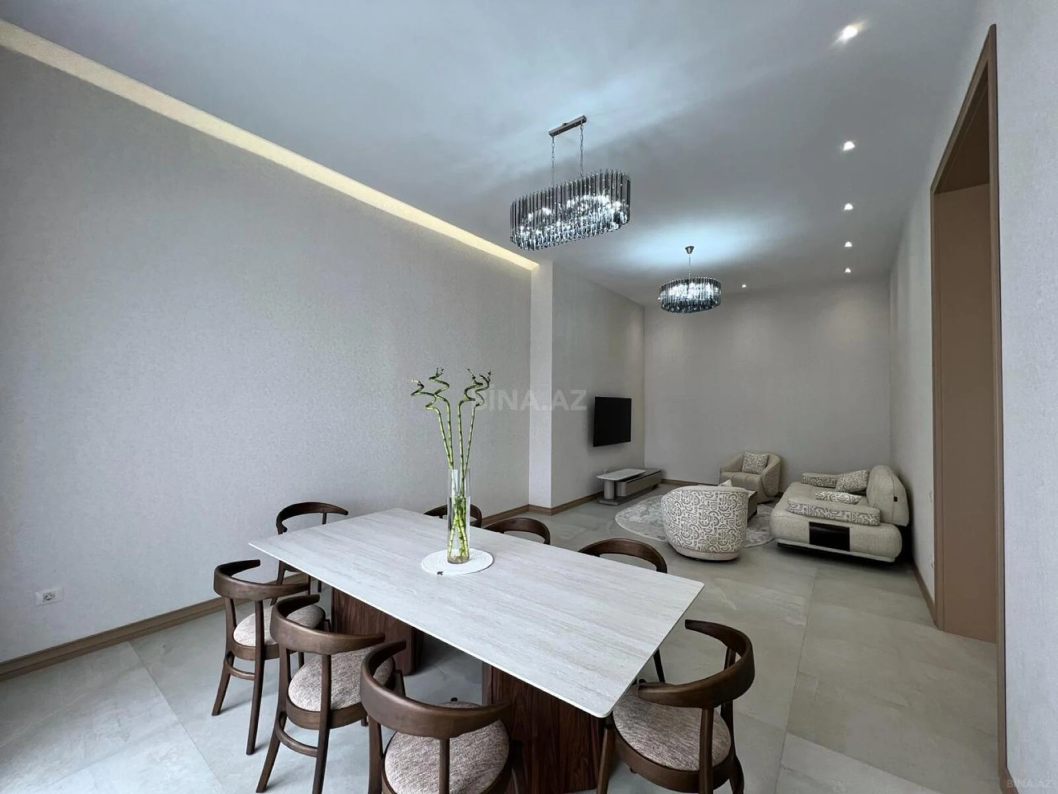 Satılır 4 otaqlı həyət evi 200 m²