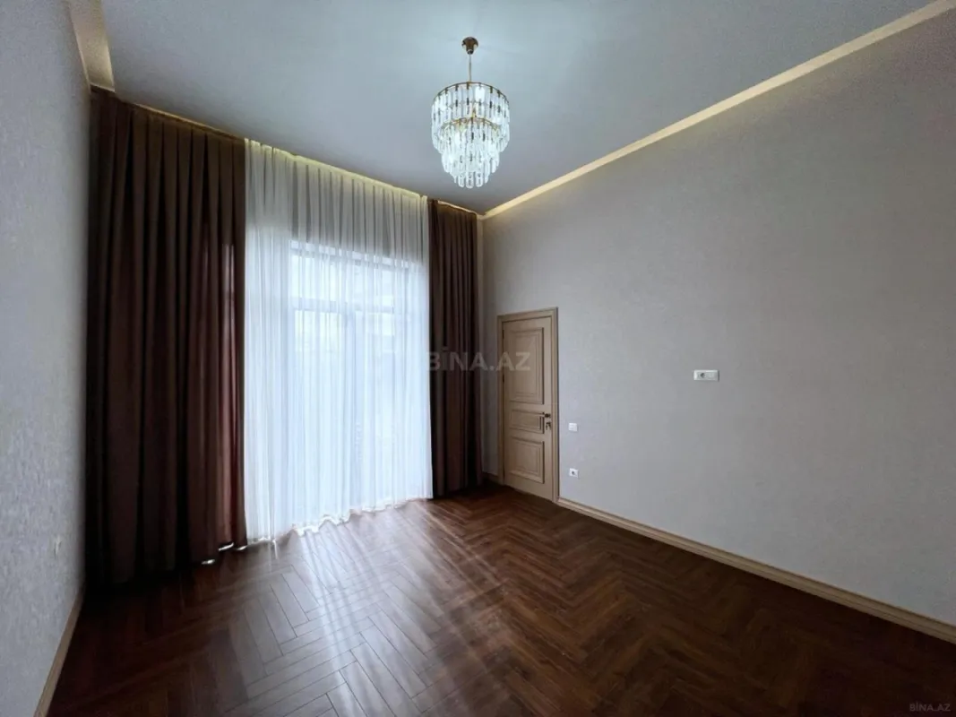 Satılır 4 otaqlı həyət evi 200 m²