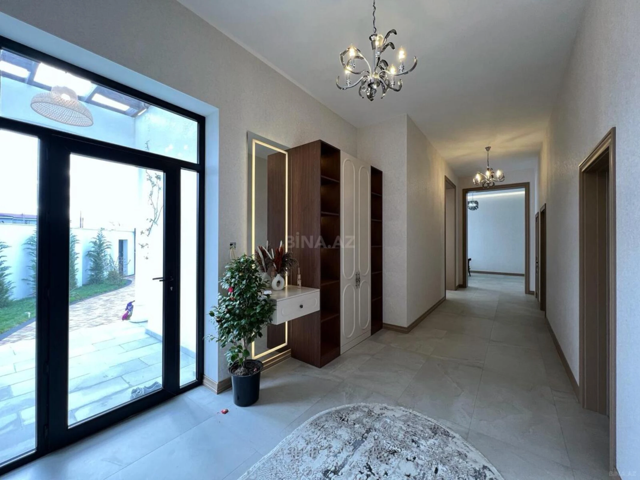 Satılır 4 otaqlı həyət evi 200 m²