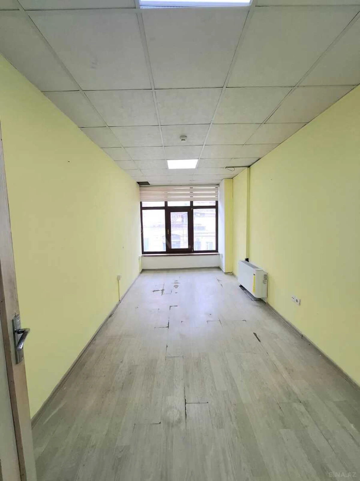 Kirayə verilir 8 otaqlı ofis 280 m²