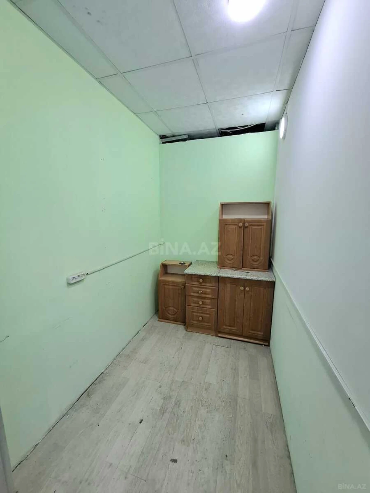 Kirayə verilir 8 otaqlı ofis 280 m²
