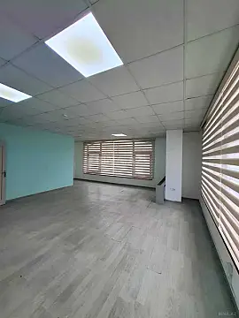 Kirayə verilir 8 otaqlı ofis 280 m²