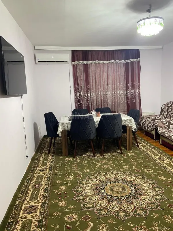 Satılır 2 otaqlı mənzil 70 m²
