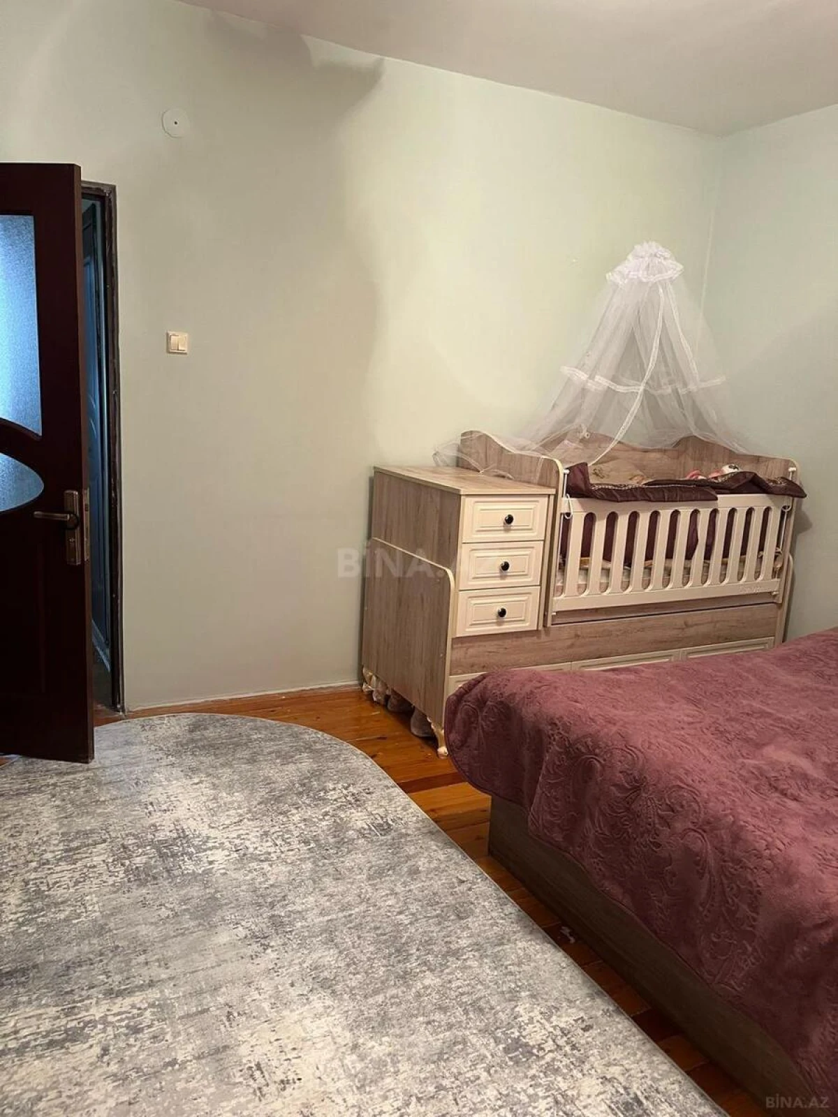 Satılır 2 otaqlı mənzil 70 m²