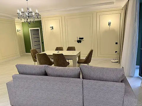 Kirayə verilir 3 otaqlı mənzil 106 m²