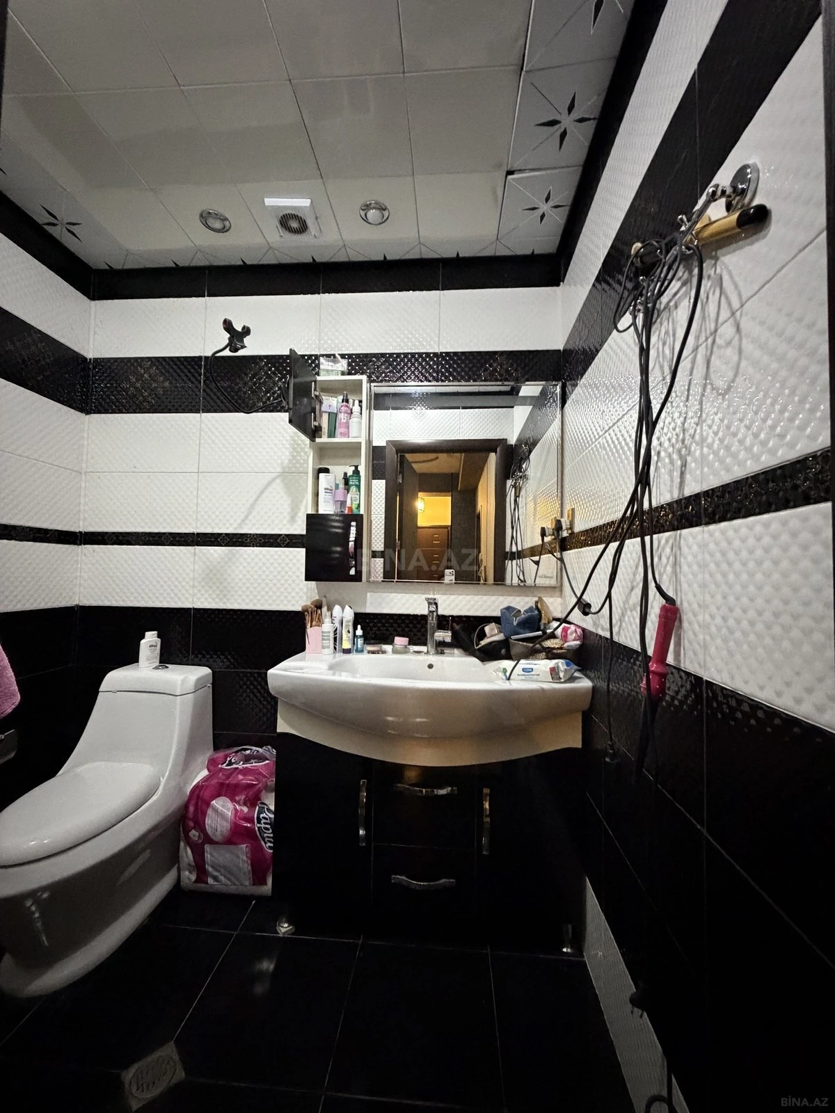 Satılır 2 otaqlı mənzil 95 m²