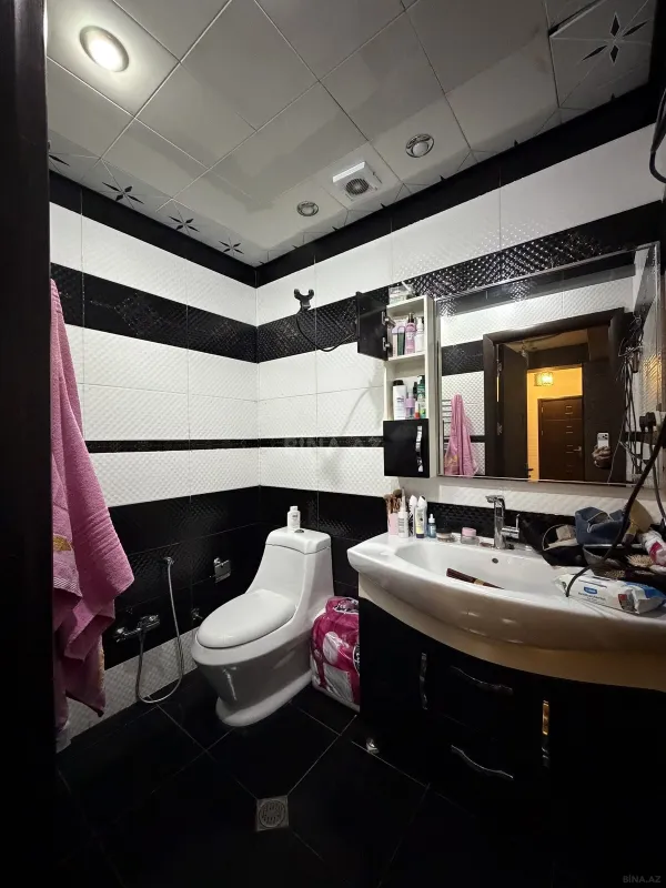 Satılır 2 otaqlı mənzil 95 m²