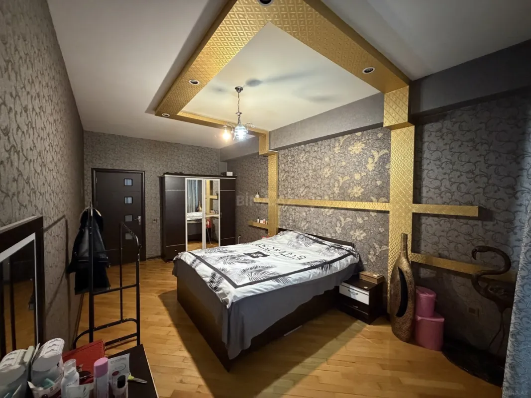 Satılır 2 otaqlı mənzil 95 m²