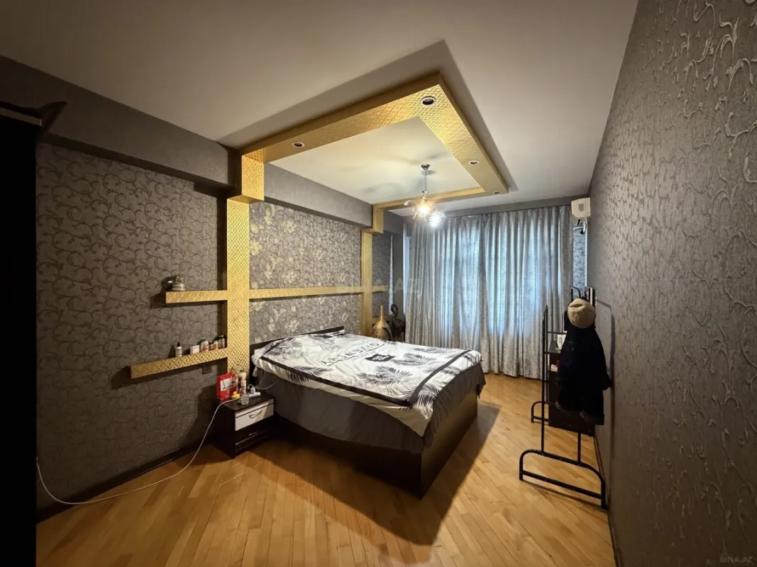 Satılır 2 otaqlı mənzil 95 m²