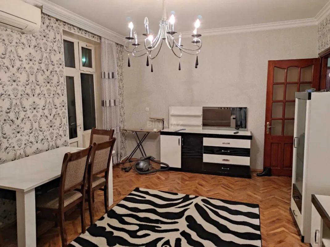 Kirayə verilir 3 otaqlı mənzil 80 m²