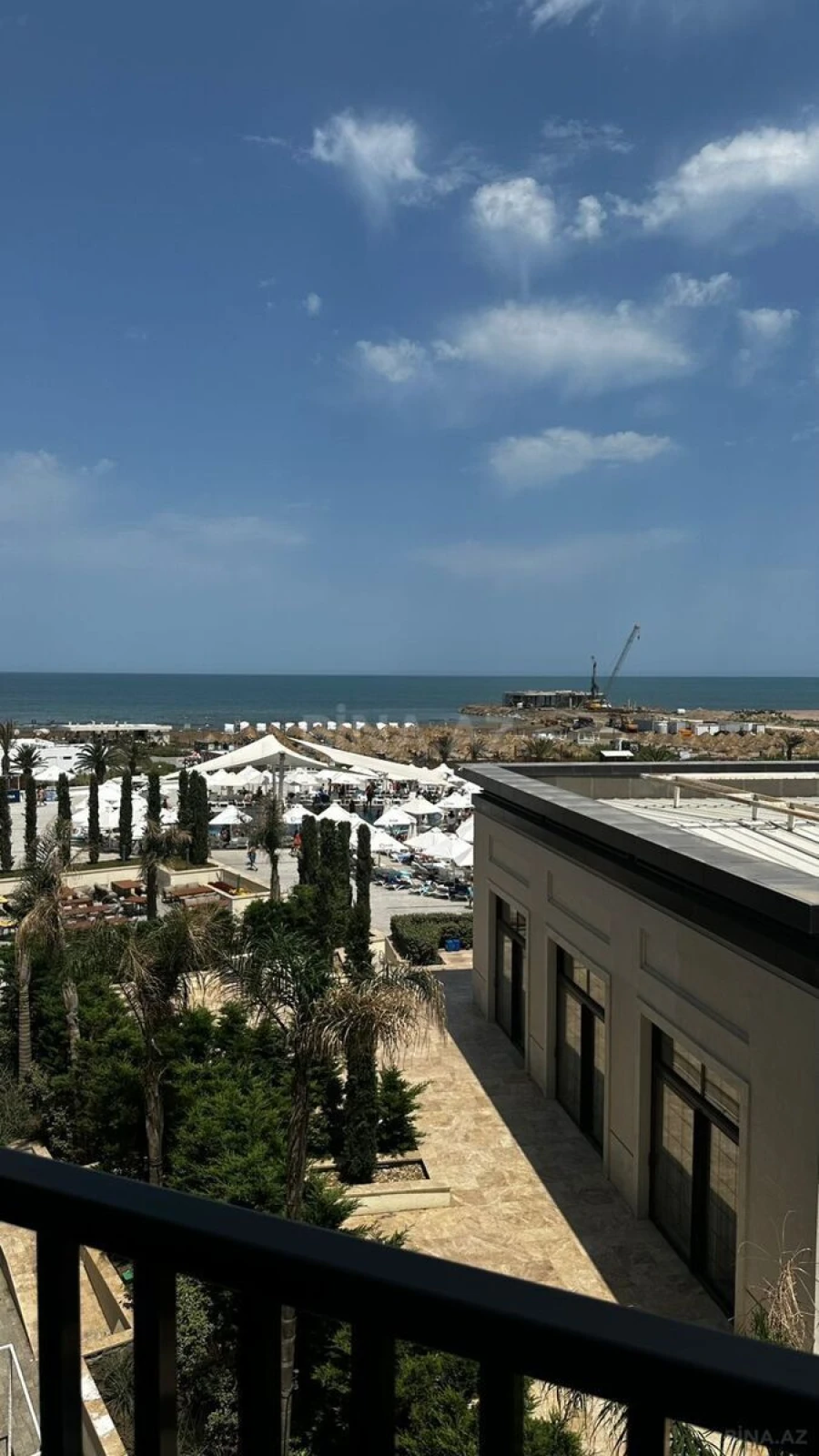 Satılır 2 otaqlı mənzil 117 m²