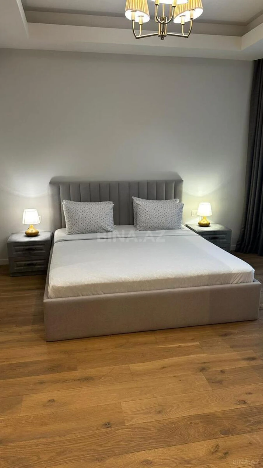 Satılır 2 otaqlı mənzil 117 m²