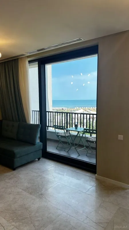 Satılır 2 otaqlı mənzil 117 m²