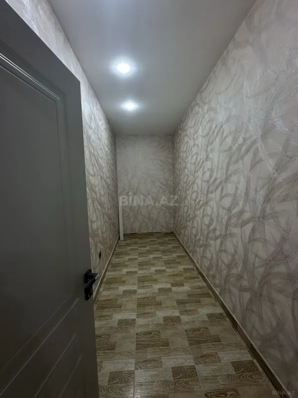 Satılır 5 otaqlı həyət evi 240 m²