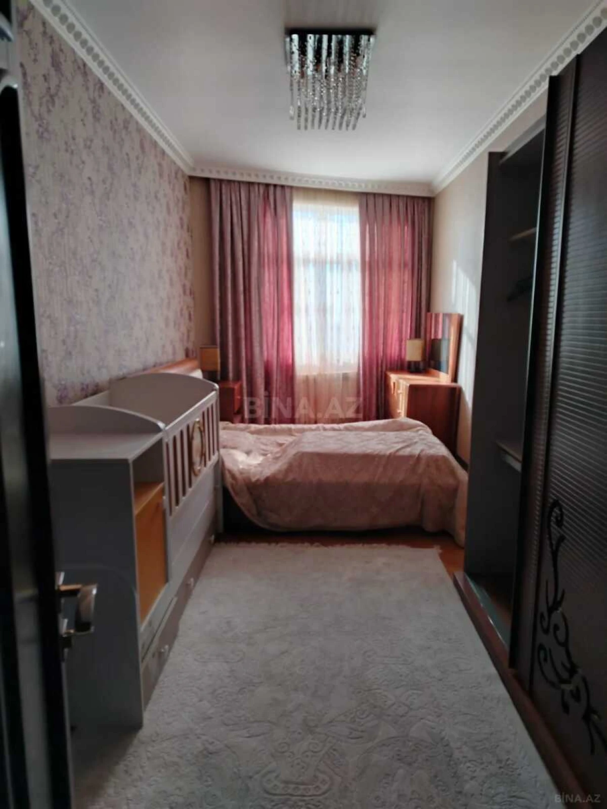 Kirayə verilir 2 otaqlı mənzil 65 m²