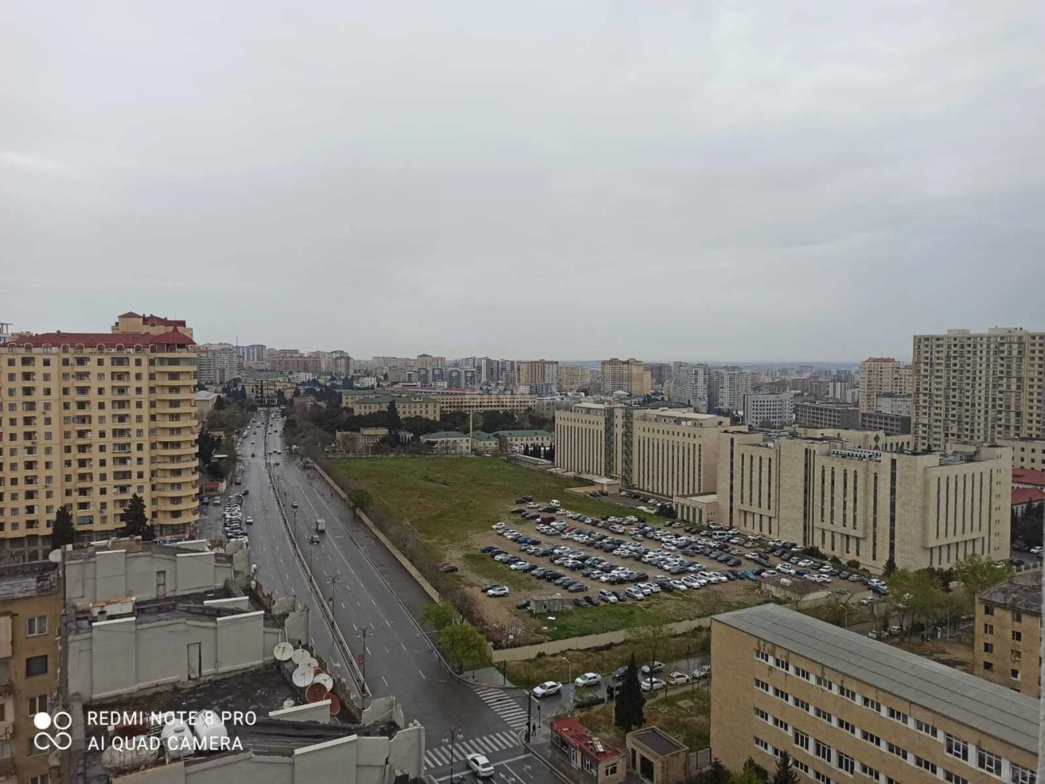 Satılır 3 otaqlı mənzil 146 m²