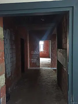 Satılır 3 otaqlı mənzil 146 m²