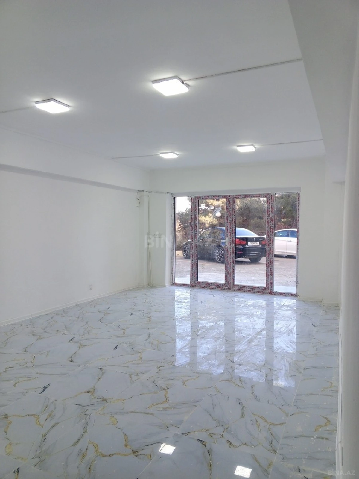 Satılır obyekt 28 m²
