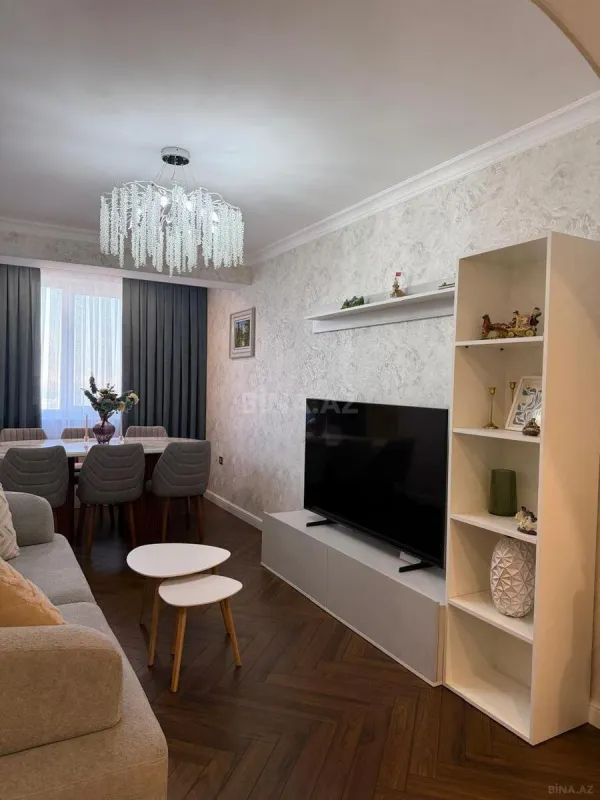 Satılır 2 otaqlı mənzil 73 m²
