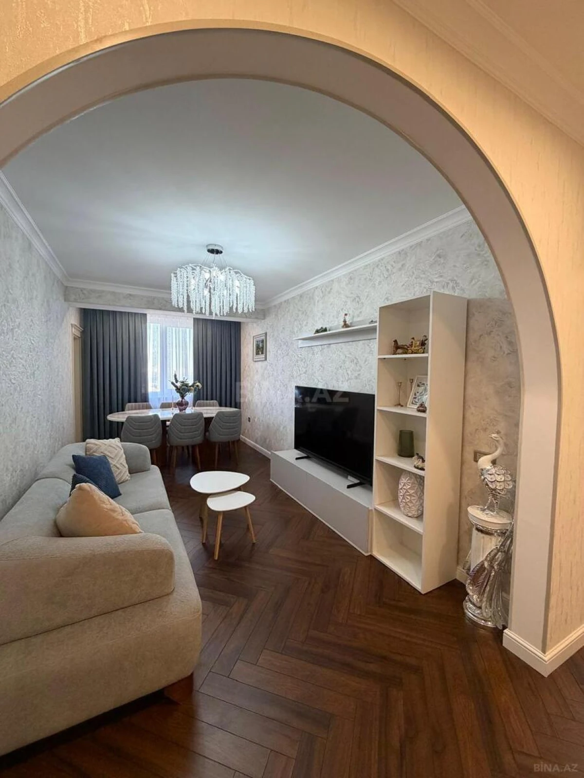 Satılır 2 otaqlı mənzil 73 m²
