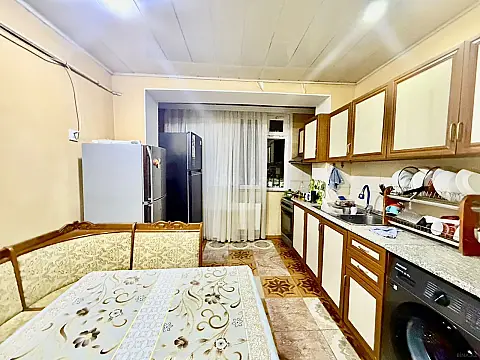 Satılır 3 otaqlı mənzil 95 m²