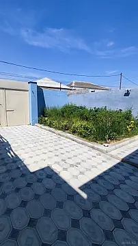 Satılır 3 otaqlı həyət evi 160 m²
