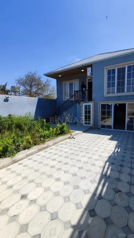 Satılır 3 otaqlı həyət evi 160 m²