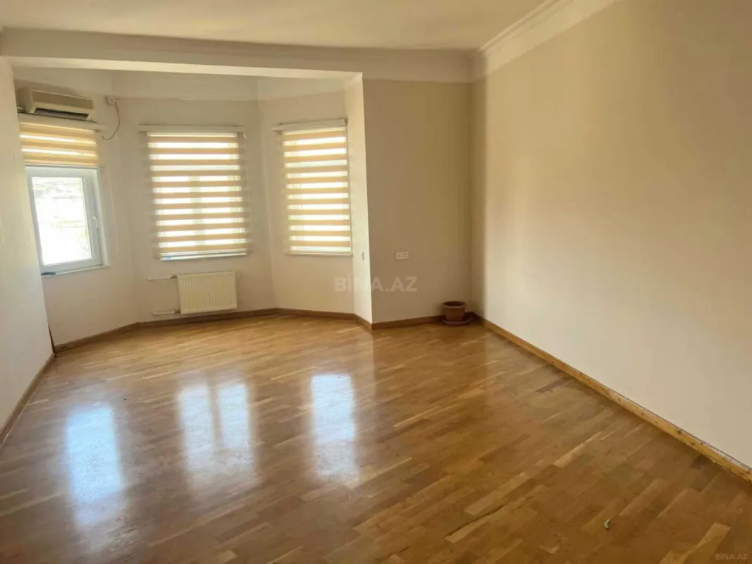 Kirayə verilir 20 otaqlı ofis 1100 m²